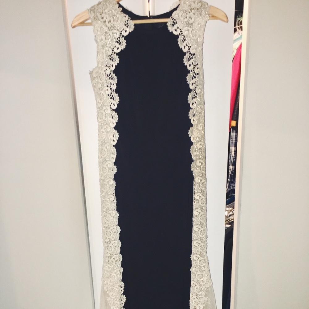 Xscape Black/Ivory Trimmed Formal Dress